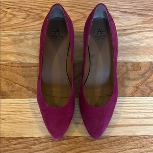 Aquatalia Pasha Suede Heels in plum